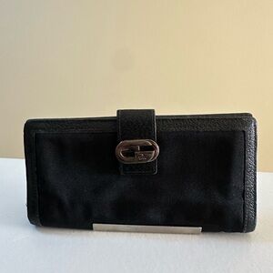 Gucci black wallet